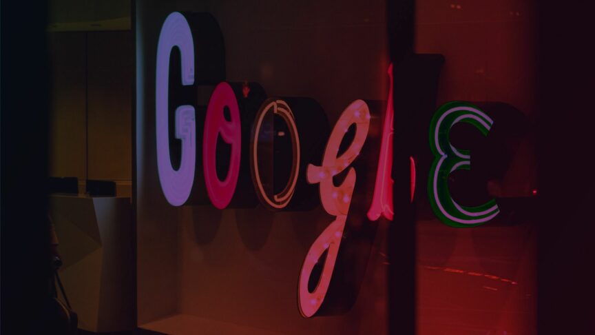 Google Schriftzug in Neonlichtern